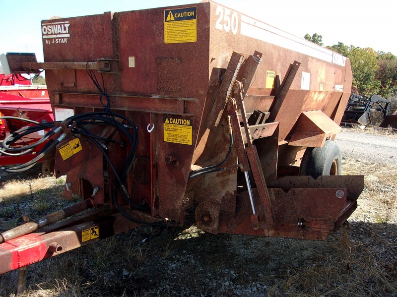 used oswalt 250 tmr mixer for sale at baker and sons in ohio