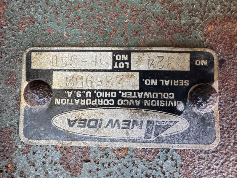 Used New Idea 324 picker for sale at Baker & Sons Equipment in Ohio