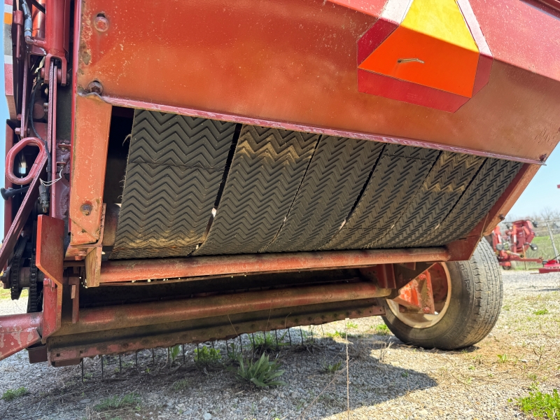 1990 hesston 540 round baler for sale at baker and sons in ohio