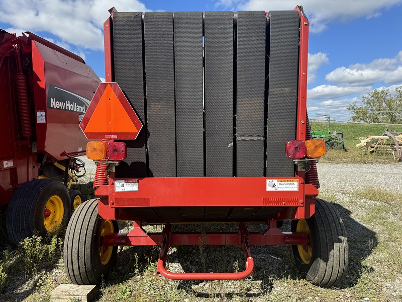 2009 New Holland BR7050 round baler at Baker & Sons Equipment in Ohio