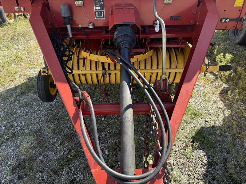 2009 New Holland BR7050 round baler at Baker & Sons Equipment in Ohio