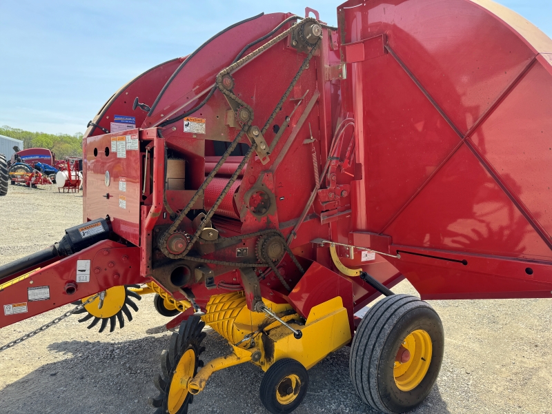 2016 New Holland RB450U round baler at Baker & Sons Equipment in Ohio