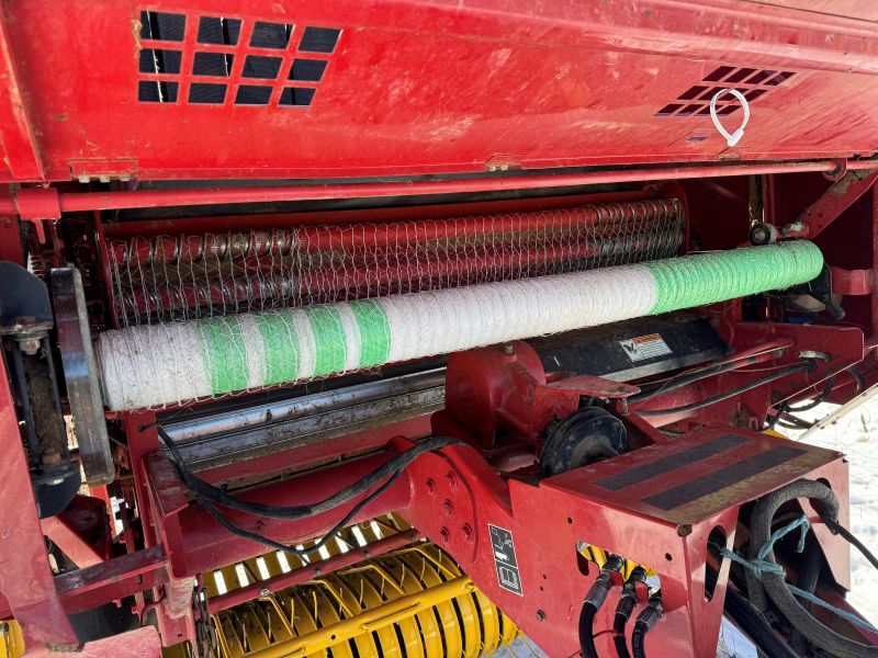2011 New Holland BR7090 round baler at Baker and Sons Equipment in Ohio