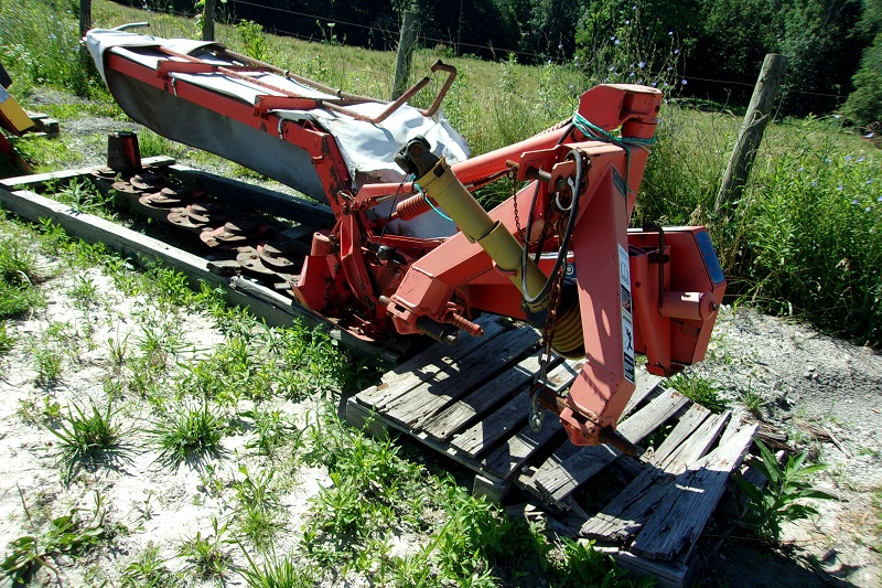 2017 Kuhn GMD700GII disc mower at Baker & Sons Equipment in Ohio