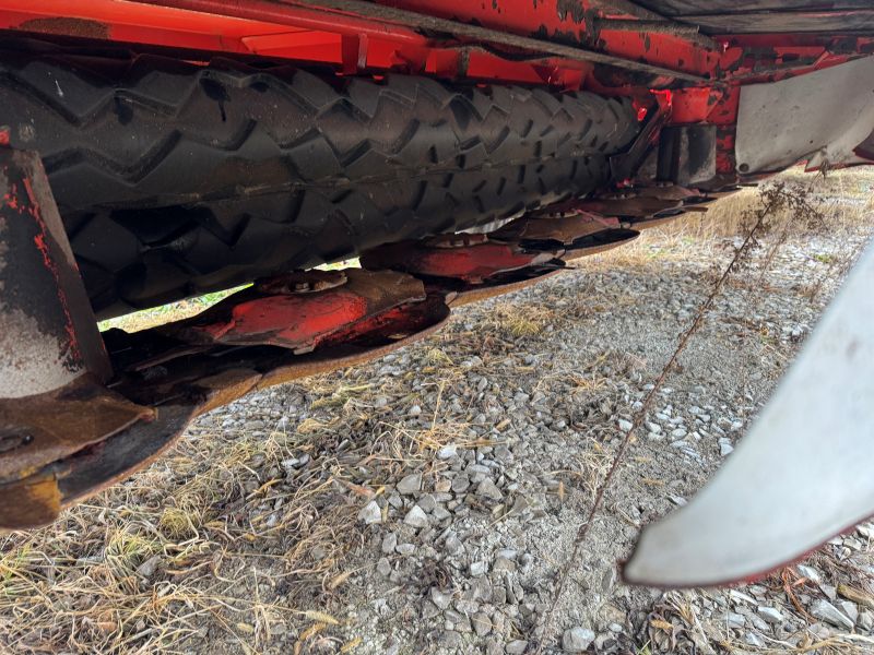 2016 Kuhn FC3160TLR disc mower conditioner in stock at Baker and Sons in ohio