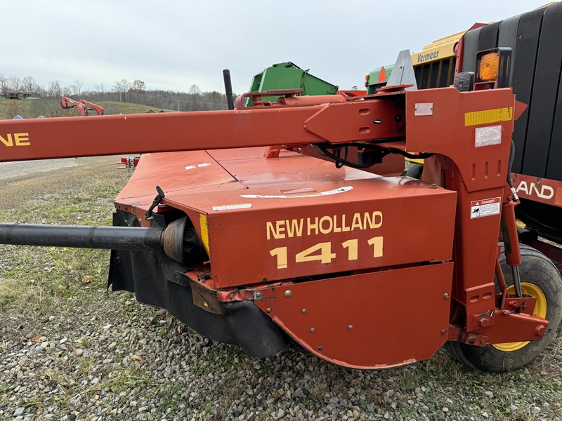 2004 New Holland 1411 disc mower conditioner for sale at Baker & Sons Equipment in Ohio