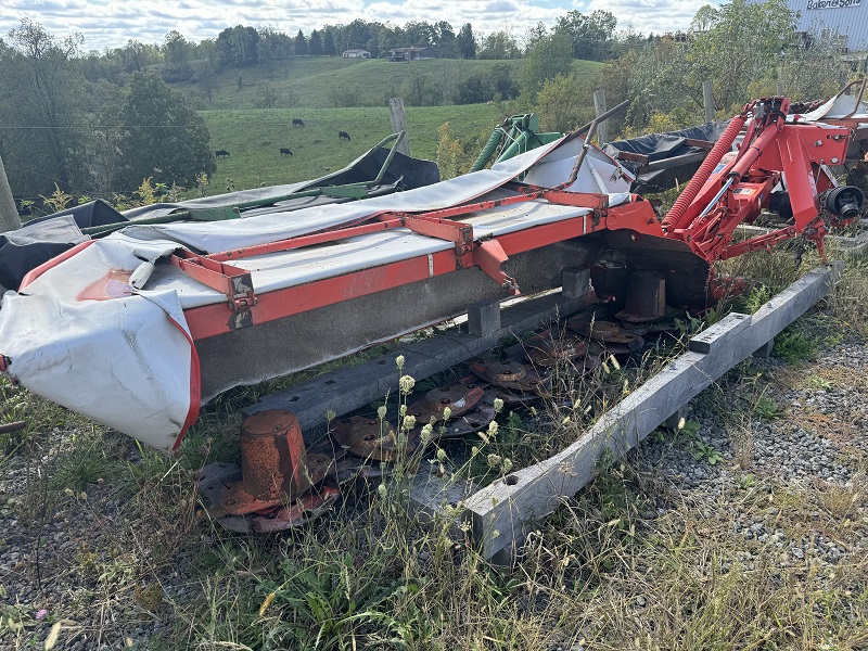 Used Kuhn GMD280 disc mower for sale at Baker and Sons in Ohio