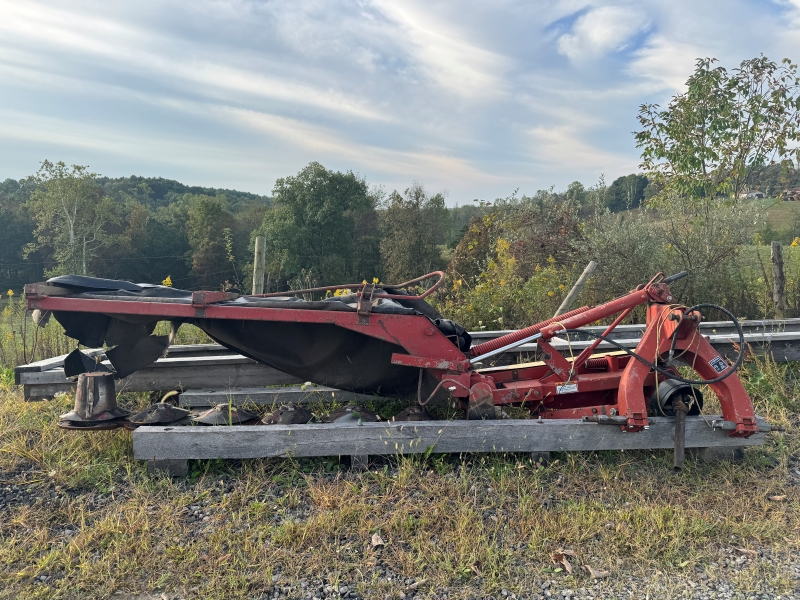 2001 New Holland 616 disc mower for sale at Baker and Sons in Ohio