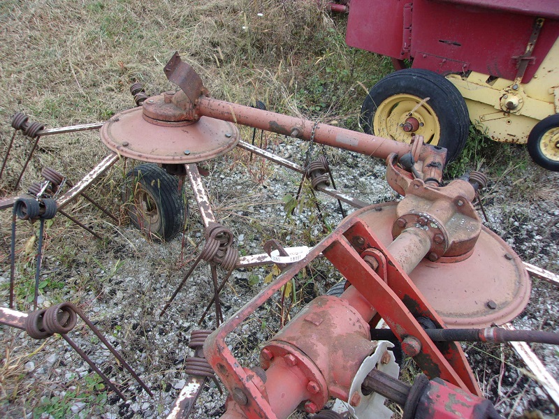 used kuhn gf452t tedder for sale at baker and sons equipment in ohio