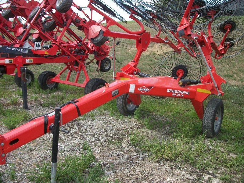 2014 Kuhn SR110GII rake for sale at Baker & Sons Equipment in Ohio