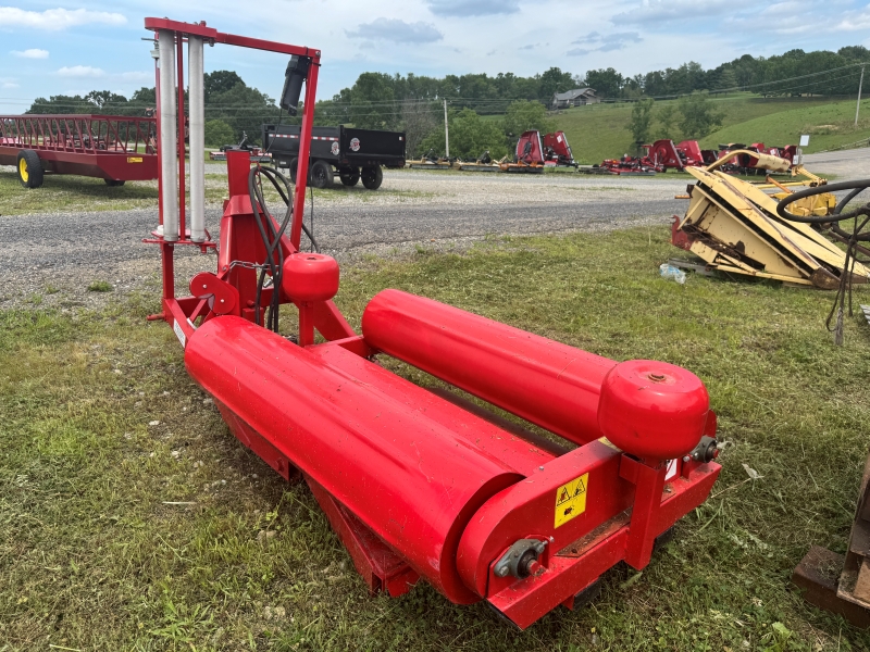 Used Shenandoah 3pt bale wrapper at Baker and Sons in Ohio