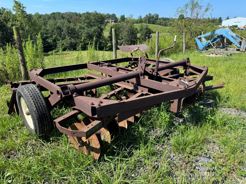 Used Oliver 10' disc at Baker & Sons Equipment in Ohio