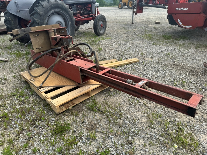 Used Shaver HD10 post driver at Baker & Sons Equipment in Ohio