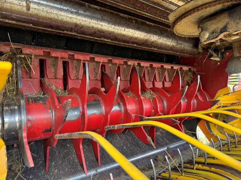 2015 New Holland RB450 round baler at Baker and Sons Equipment in Ohio