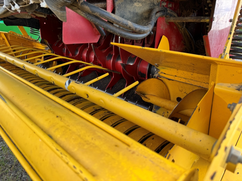 2015 New Holland RB450 round baler at Baker and Sons Equipment in Ohio