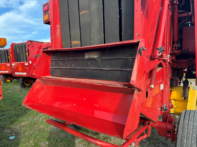 2006 New Holland BR740A round baler at Baker and Sons Equipment in Ohio