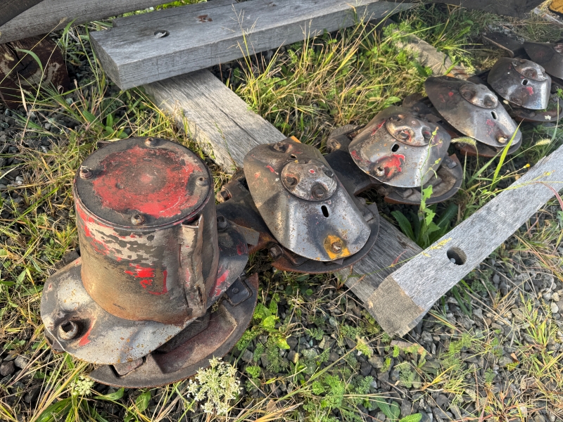 2001 New Holland 616 disc mower for sale at Baker and Sons in Ohio