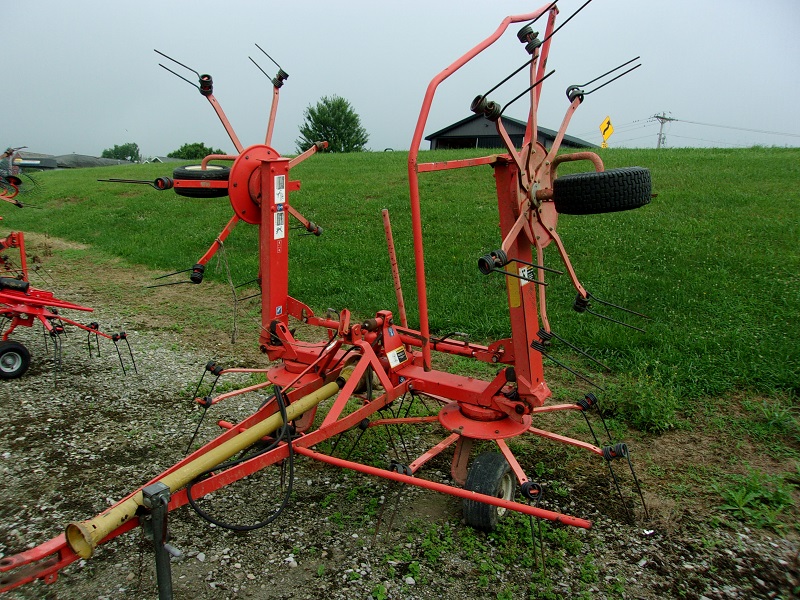 2009 kuhn gf5202tha tedder for sale at baker and sons equipment in ohio