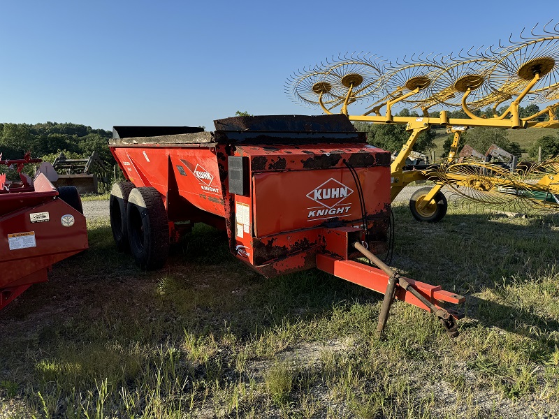 Used Kuhn 8114 spreader for sale at Baker & Sons Equipment in Ohio