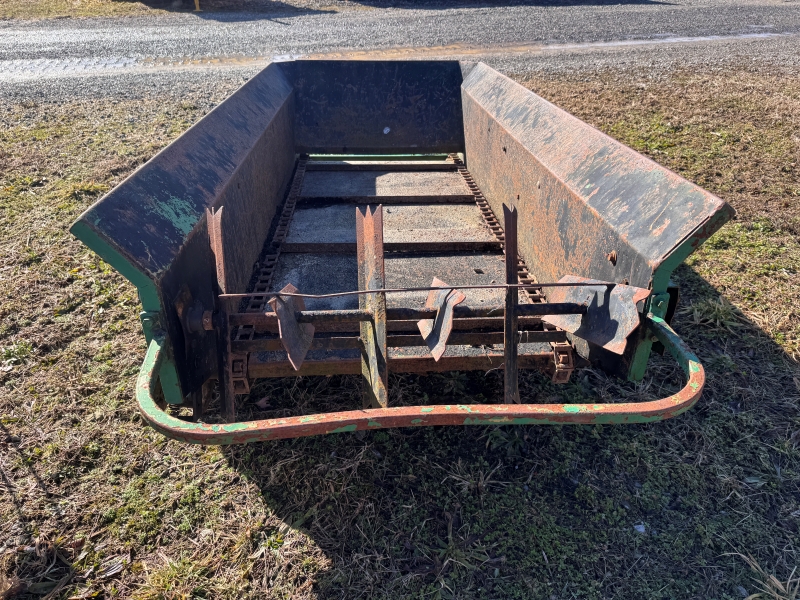 Used Farmway 25 manure spreader at Baker & Sons Equipment in Ohio