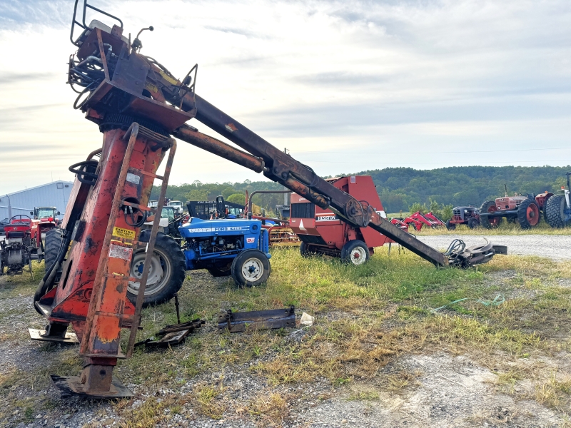 1993 Hood 8000 knuckel boom loader at Baker & Sons Equipment in Ohio