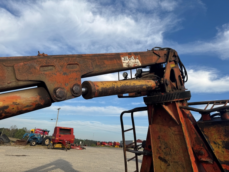 1993 Hood 8000 knuckleboom loader in stock at baker & sons equipment in ohio